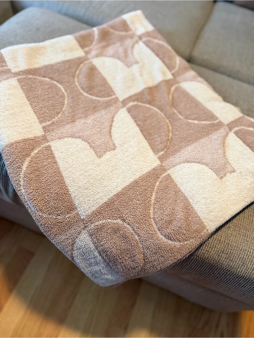 Disney neutral mickey head throw blanket